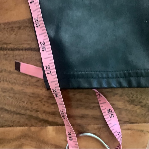 Aritzia Wilfred Free Daria Faux Leather Legging Pant - Picture 8 of 11